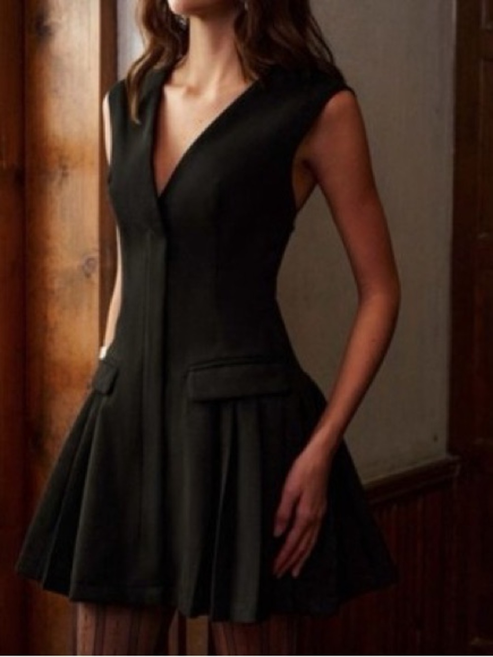 NWT Camila Coelho Chocolate Brown Faux-Suede Pleated Mini Dress Revolve Size L